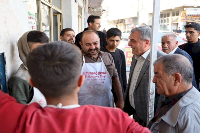 Başkan Beyazgül, Yakubiye Mahallesi'nde esnafları ziyaret etti