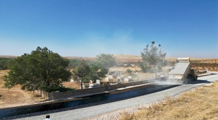 Büyükşehir'den Bozova'da sathi asfalt çalışması