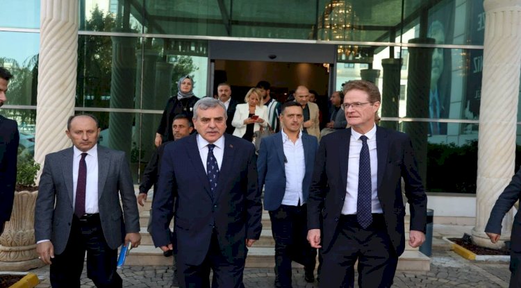 AB Türkiye Delegasyonu Başkanı Landrut'tan Başkan Beyazgül'e ziyaret