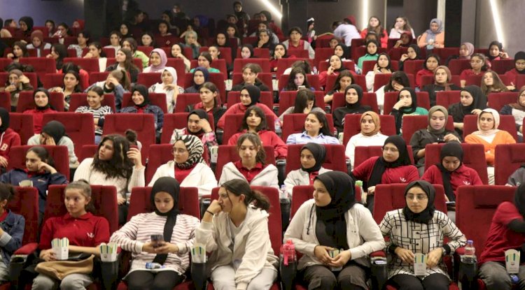 Büyükşehir'den öğrencilere dijital sinema etkinliği