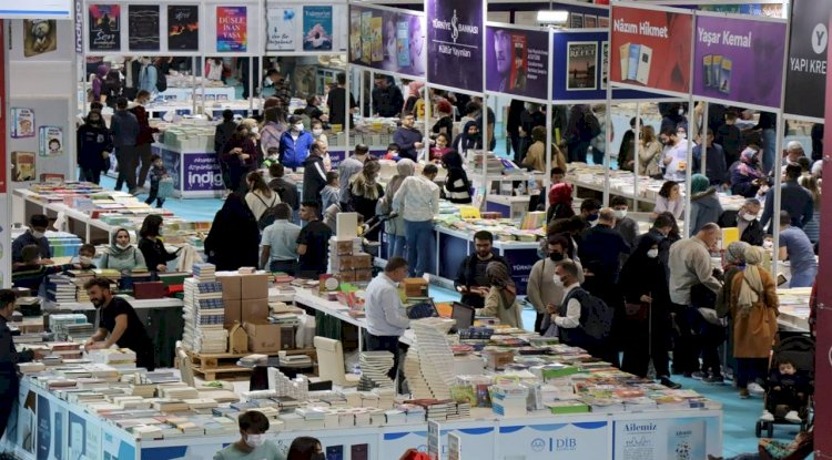 Şanlıurfa Büyükşehir Belediyesi'nden kitap fuarı