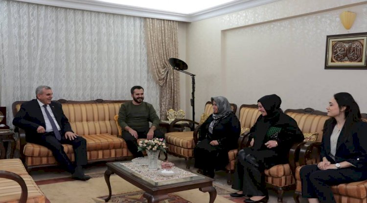 Başkan Beyazgül, emekli Öğretmenlerin Gününü kutladı