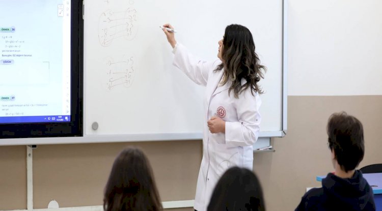 Bakan Tekin'den öğretmenlere müjde!