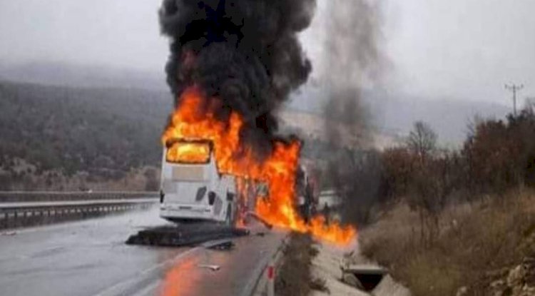 Yolcu otobüsü devrildi! Ölü ve yaralılar var