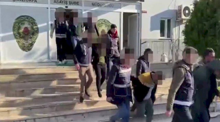 Dolandırıcılık suçundan aranan şahıslar Akçakale'de yakalandı