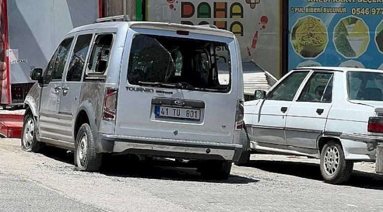 Şanlıurfa'da Park Halindeki Araca Silahlı Saldırı!