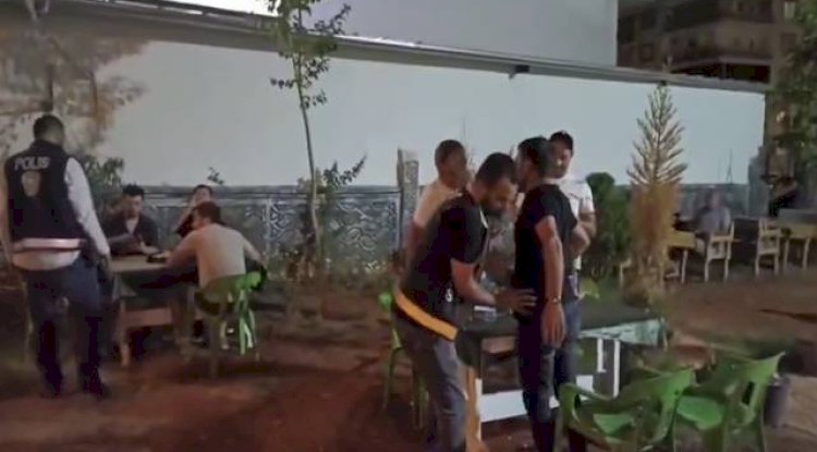 Şanlıurfa'da Umuma Açık Yerler Kontrol Edildi! 6 Gözaltı 