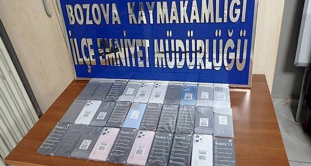 Şanlıurfa'da çok sayıda kaçak cep telefonu ele geçirildi