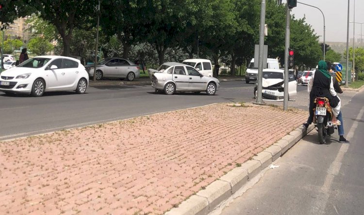 Urfa'da çok sayıda araç birbirine girdi! Çok sayıda yaralı var