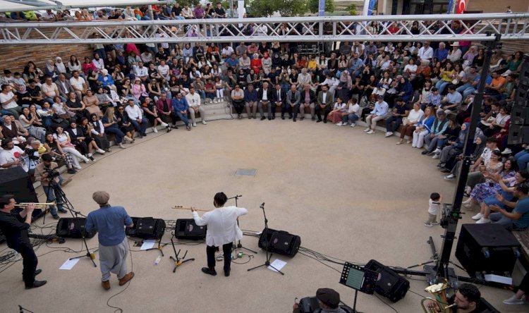 Haidouti Orkestrası Göbeklitepe'de müzikseverlerle buluştu