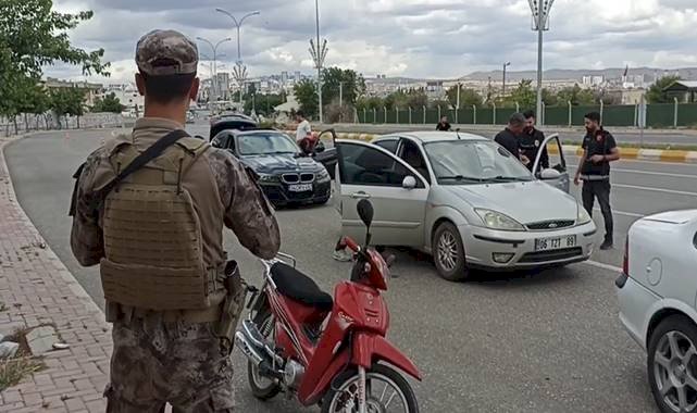 Şanlıurfa'da 12 şahıs yakalanarak gözaltına alındı!