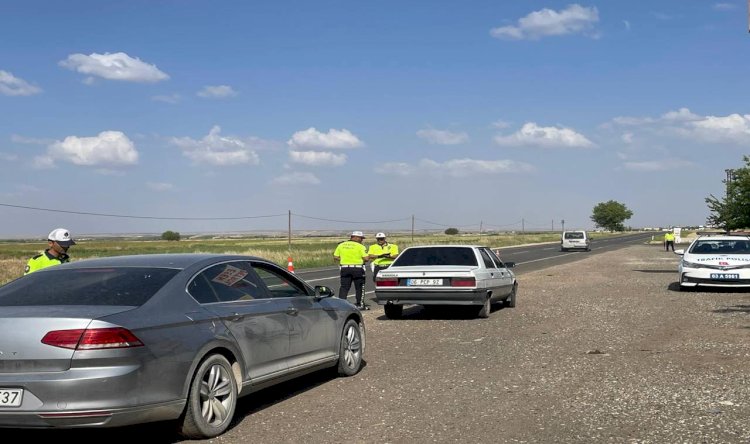 Şanlıurfa'da trafik denetimi! 1 araç trafikten men edildi