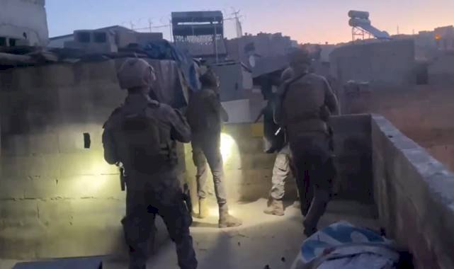 Şanlıurfa ve Gaziantep'te Eş Zamanlı Narkotik Operasyonu: 20 Kişi Tutuklandı