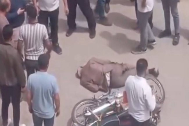 Urfa'da Motosiklet Yaşlı Adama Çarptı! 